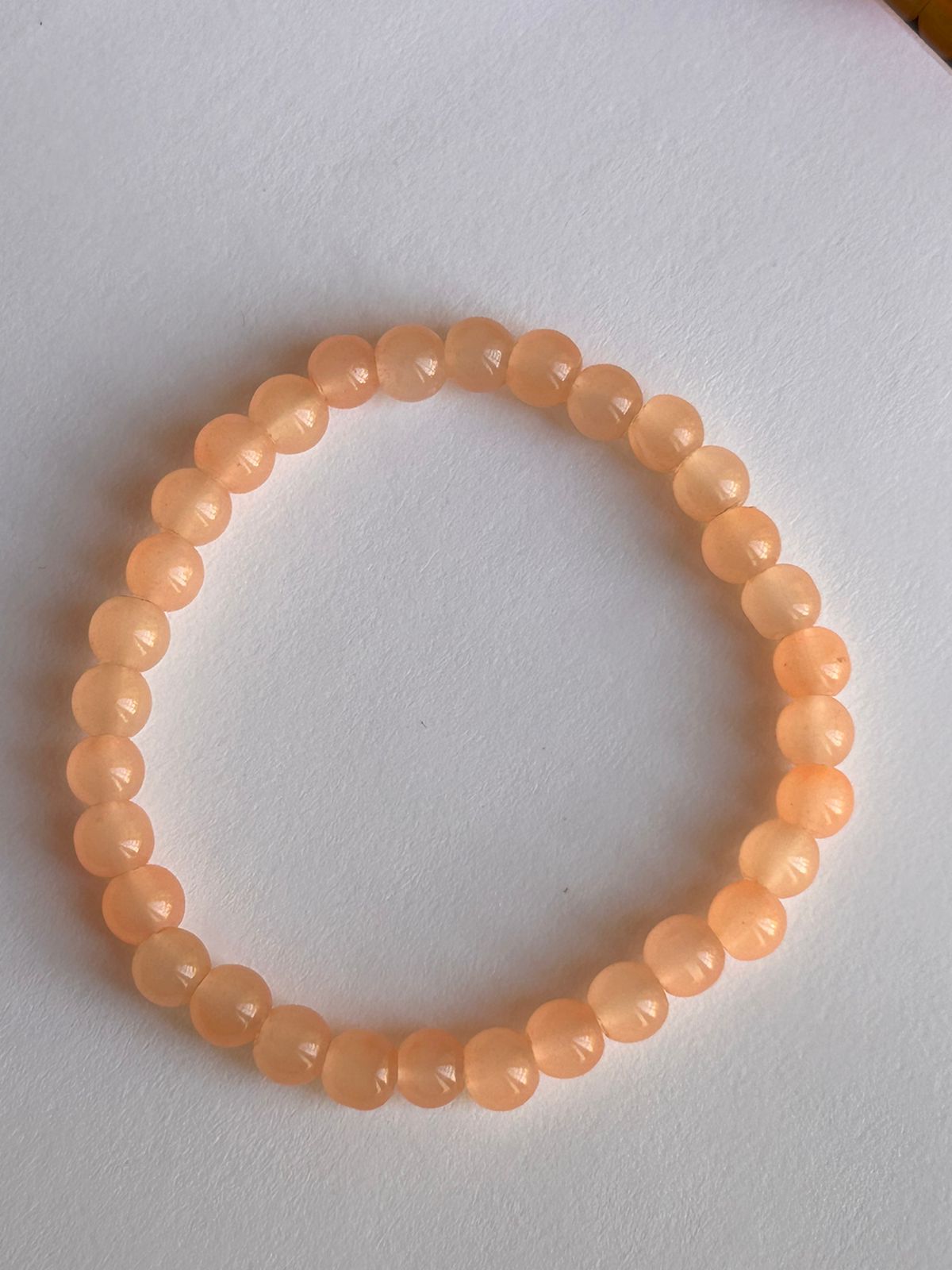 Light orange beaded bracelet