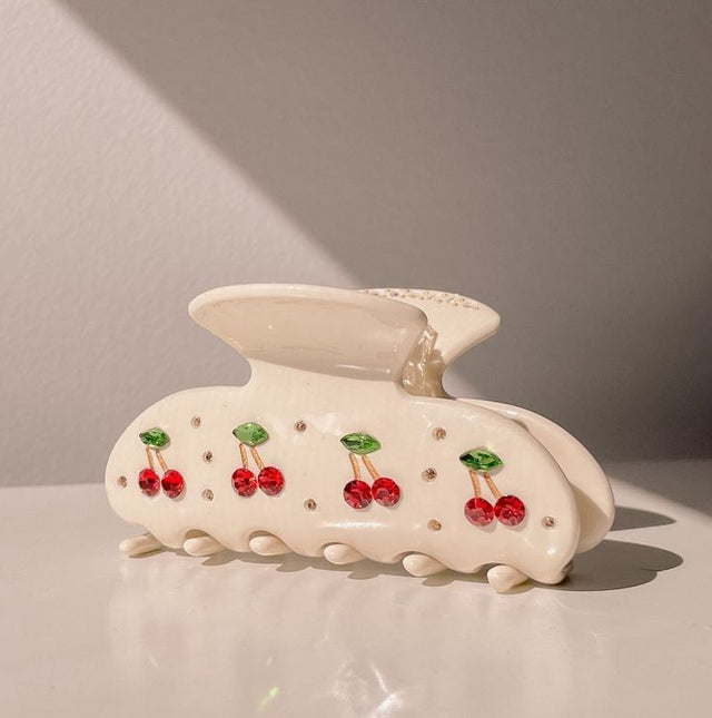 Cherry claw clips
