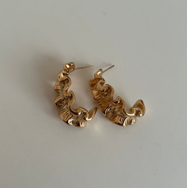 Textured earrings (18k gold plated)