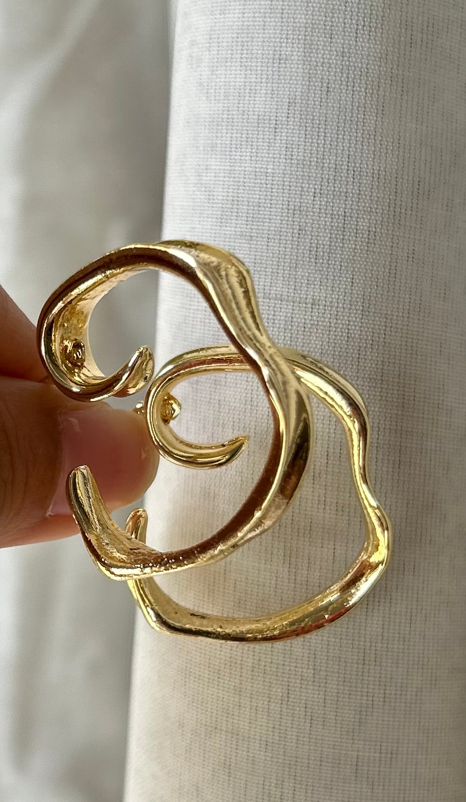 Ella Hoops