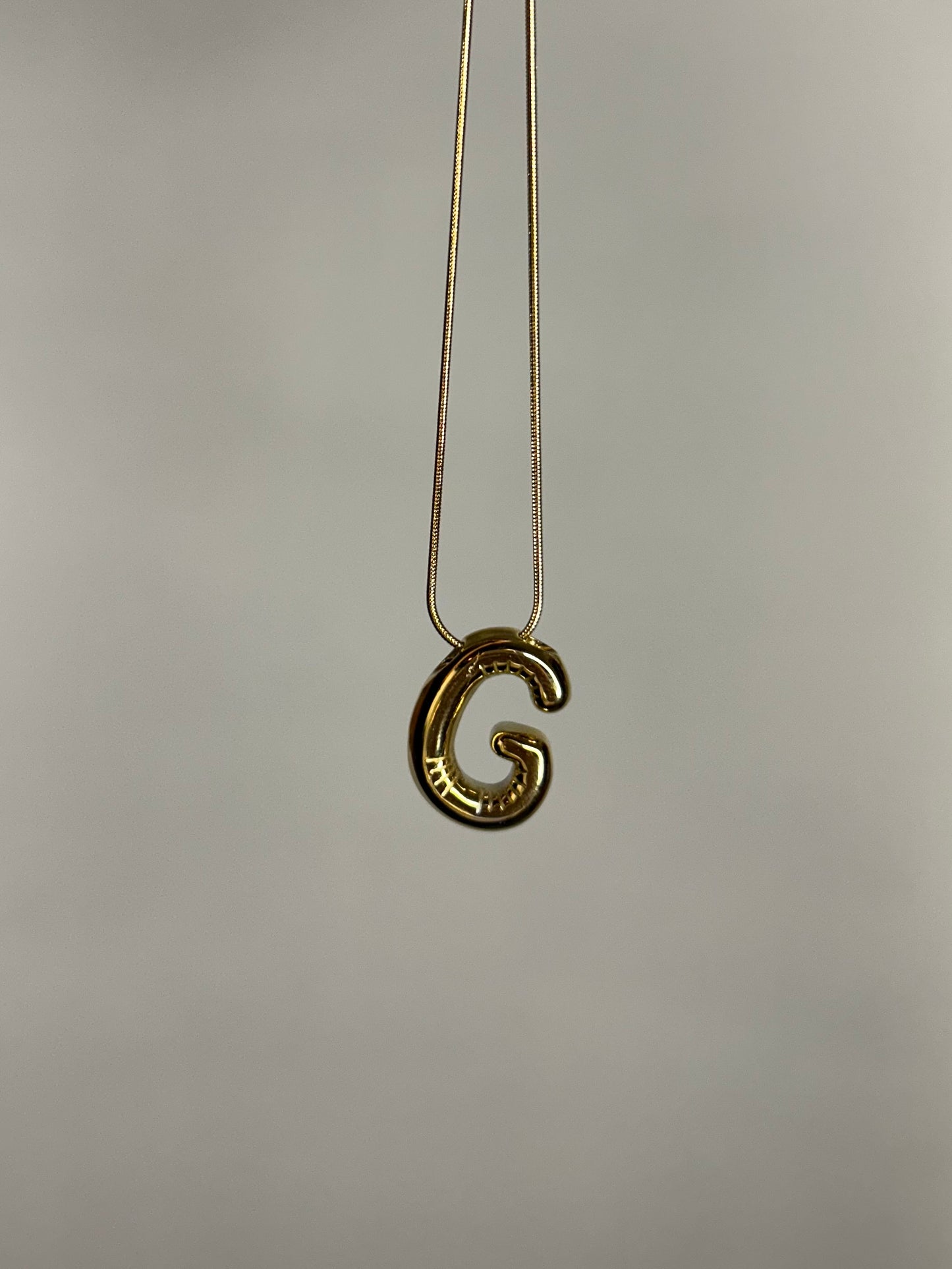 Bubble Initial necklace (gold plated)