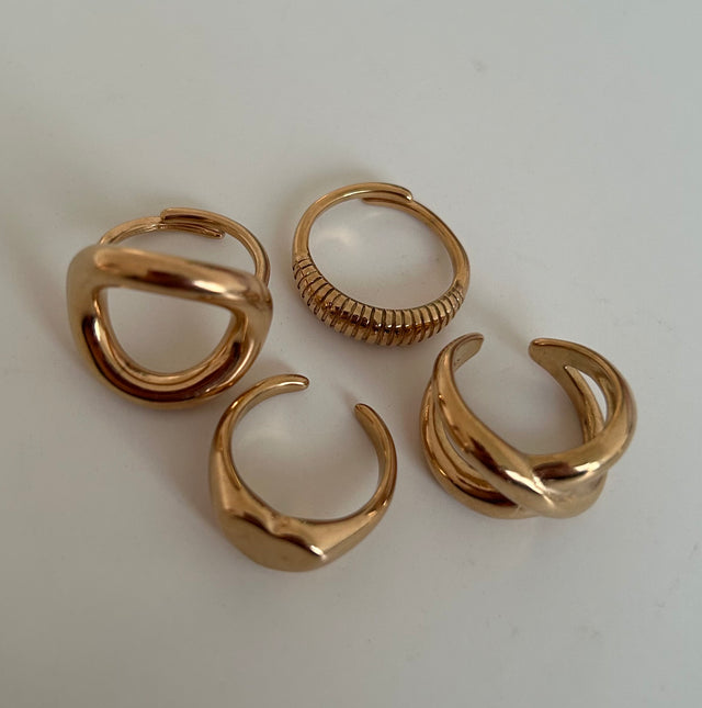 “It girl” chunky ring set (18k gold plated)