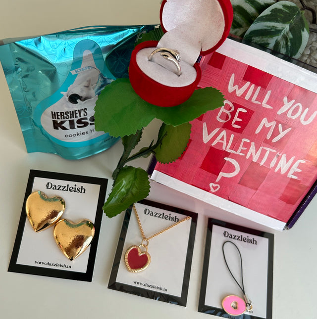 Valentine hamper for her