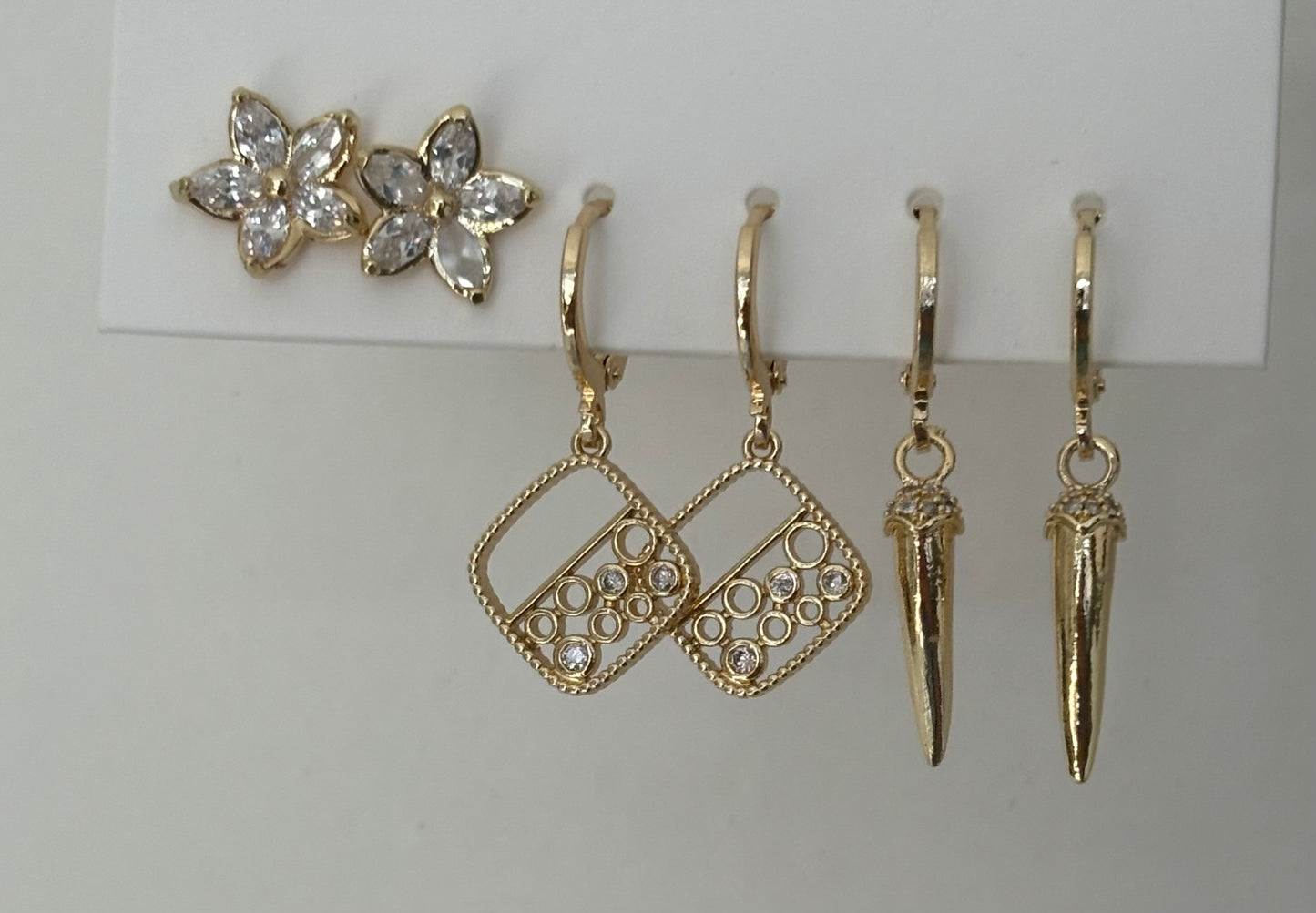 Mismatch 2 Earrings Set