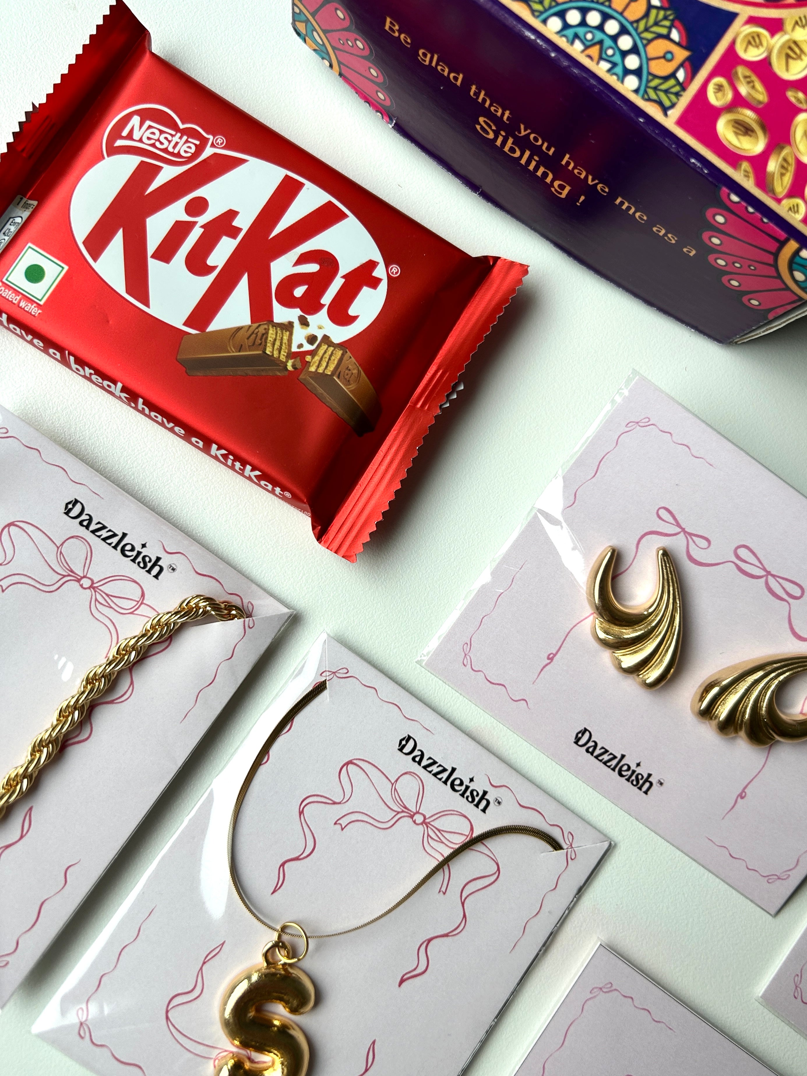 Rakhshabandhan hamper for sister