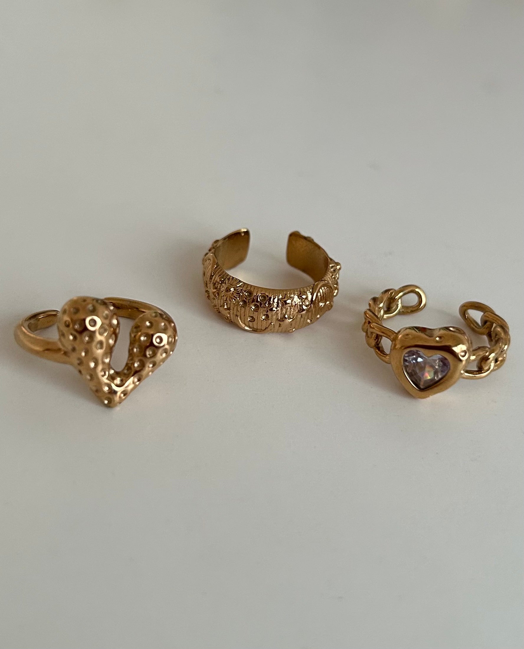 “Amour” ring set- (18k gold plated)