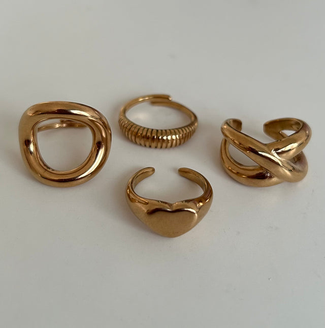 “It girl” chunky ring set (18k gold plated)