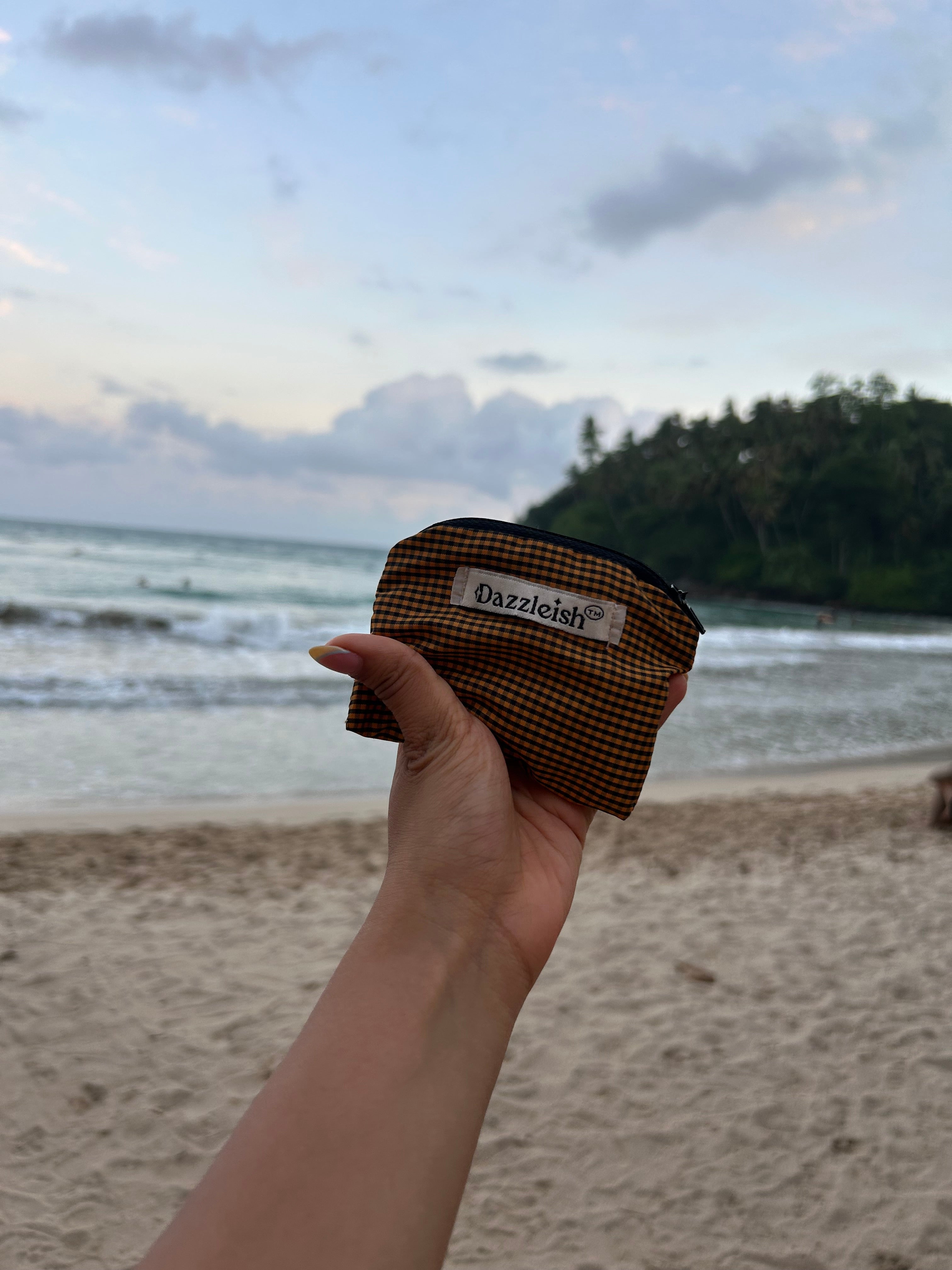 Mocha mousse shoulder bag