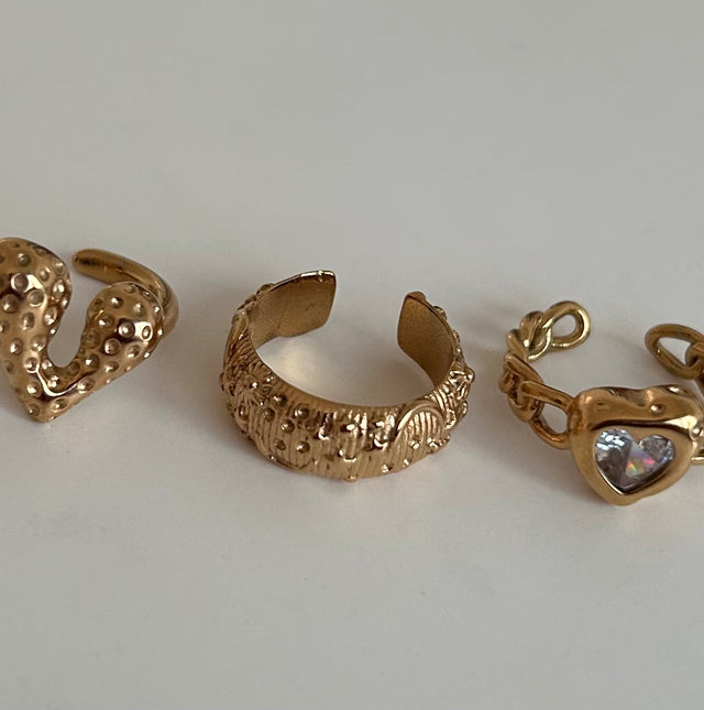 “Amour” ring set- (18k gold plated)