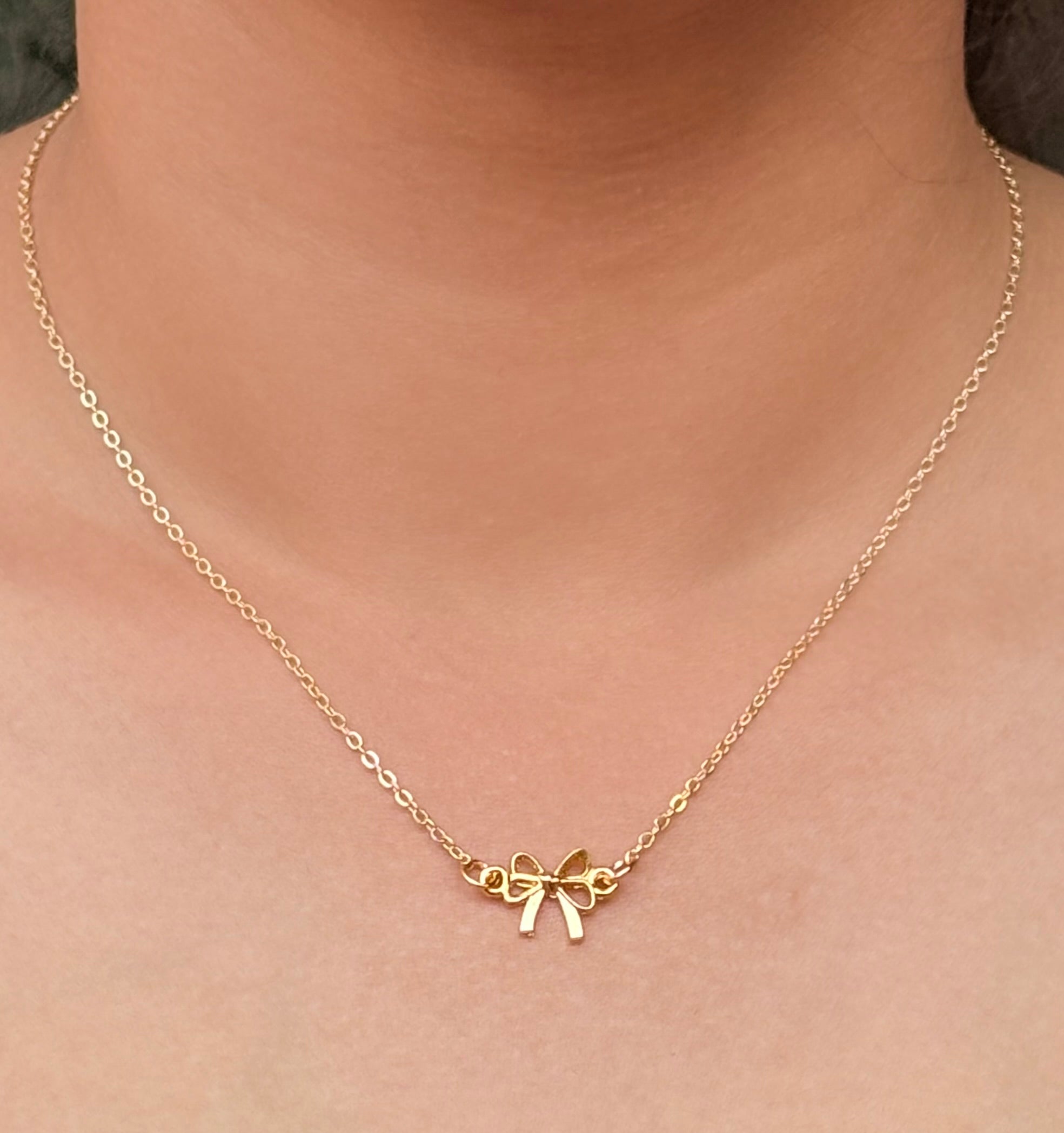 Mini Bow necklace
