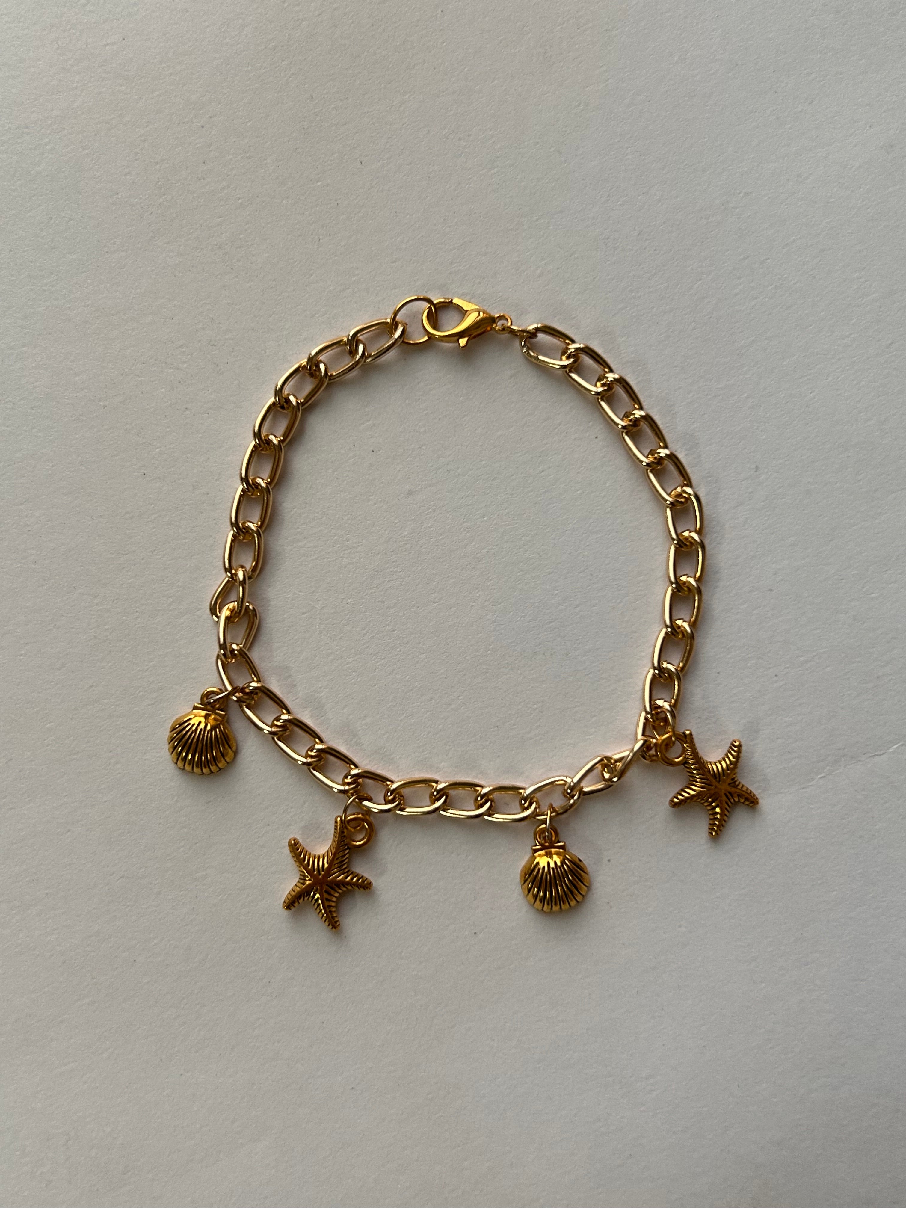 Charm bracelet