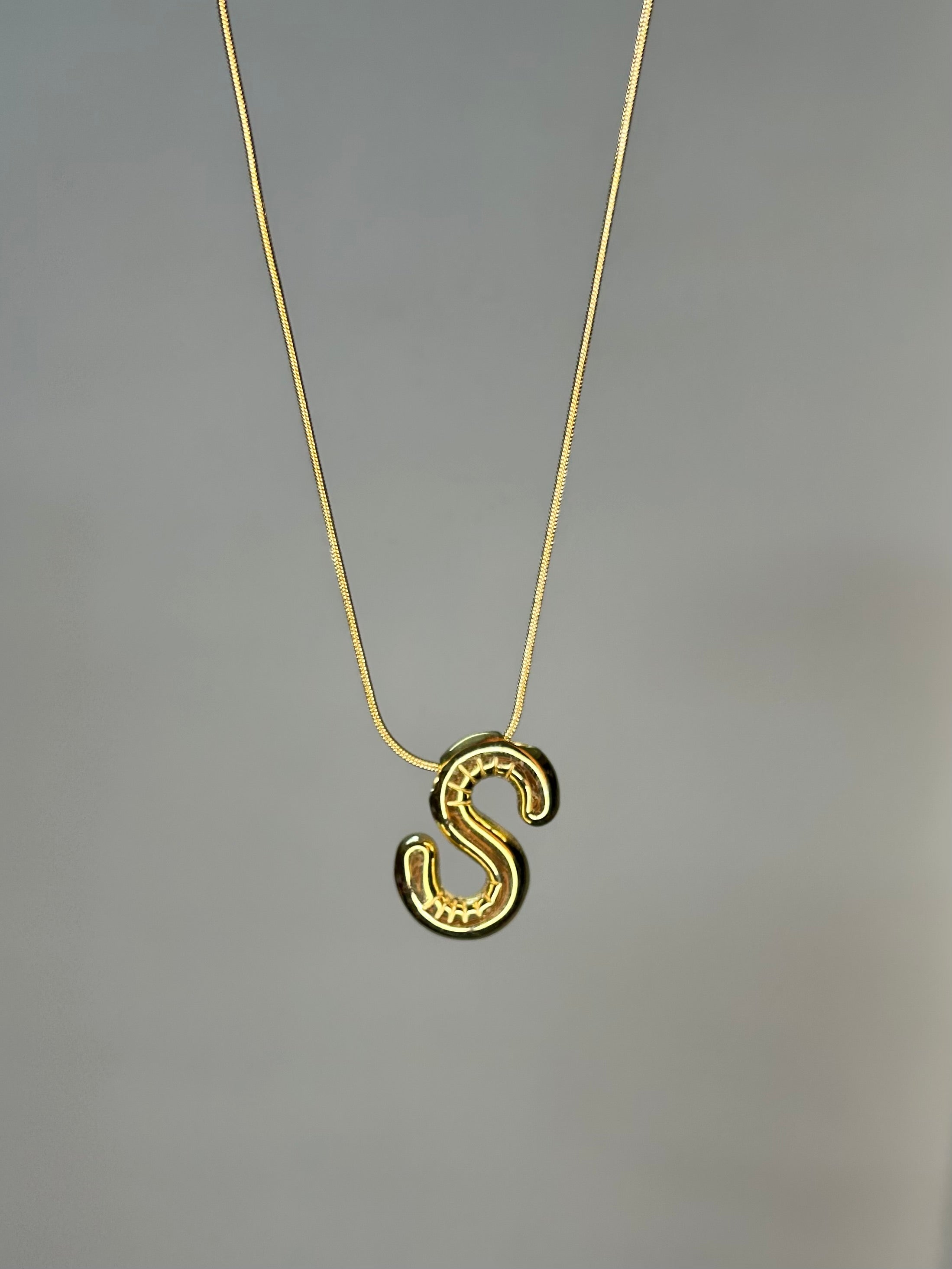 Bubble Initial necklace (gold plated)