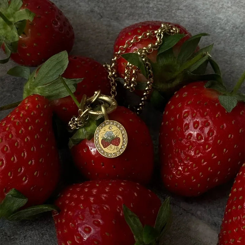 "Berry In Love" necklace