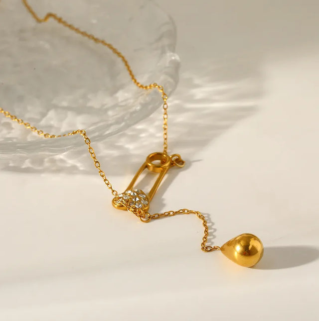 'Pinned to you' necklace