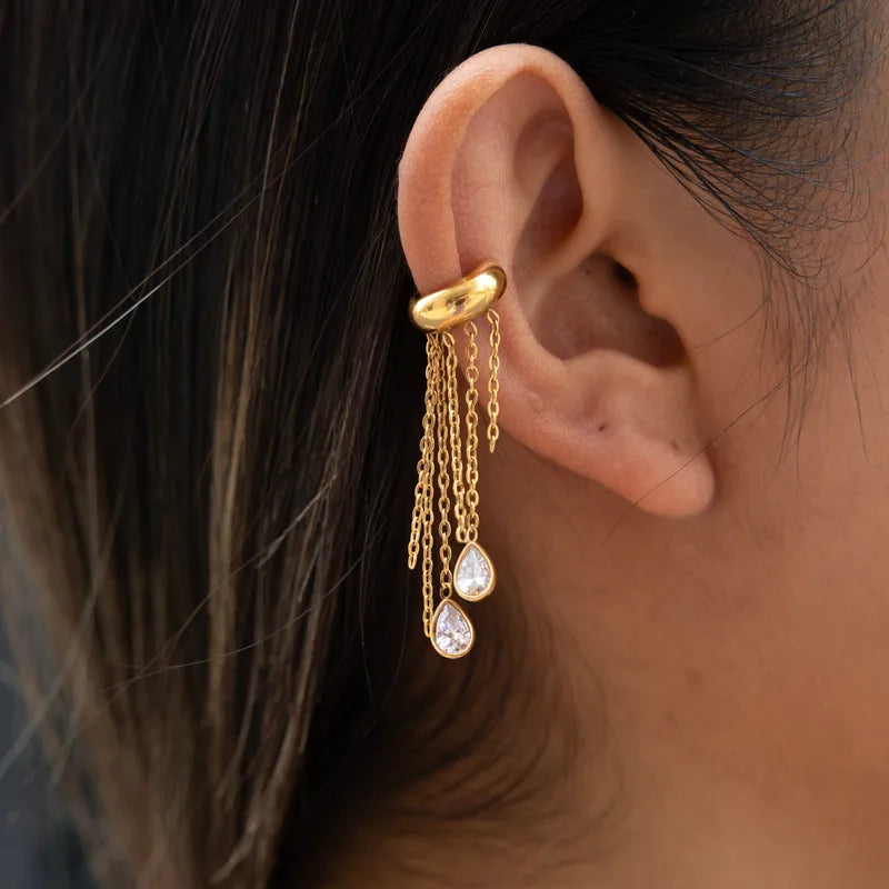 Alia Earcuff