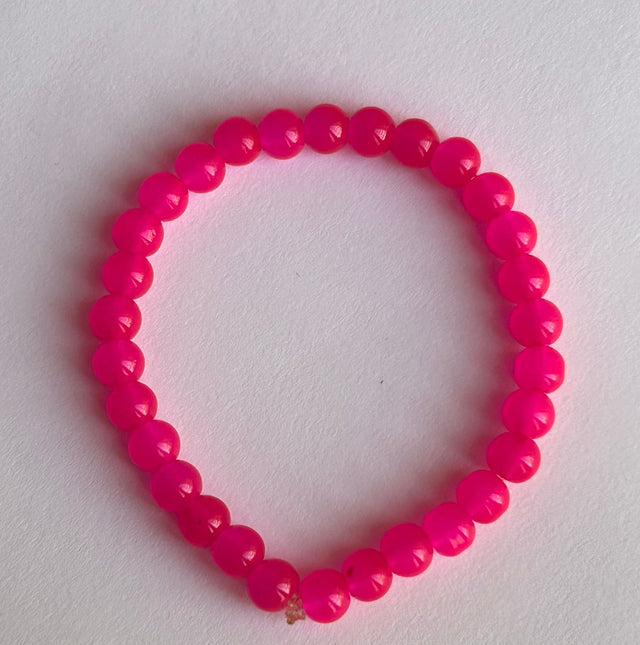 Small dark pink bracelet